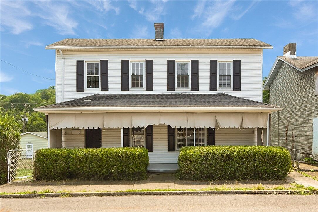 Property Photo: 322 E Barr St PA 15057