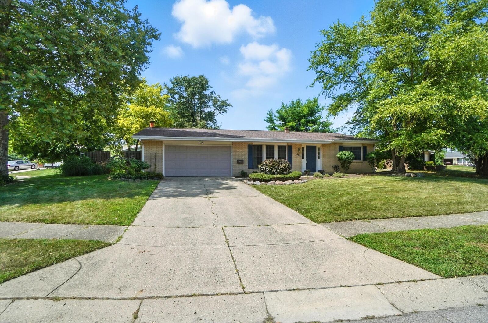 Property Photo:  605 Village Court  OH 45322 