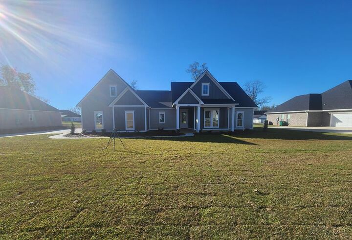 Property Photo:  194 Thistledown Drive  GA 31763 