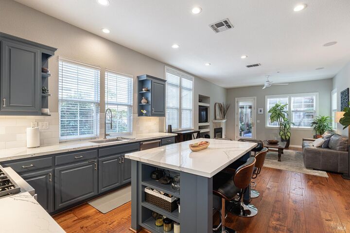 Property Photo:  19 Walkabout Lane  CA 94558 