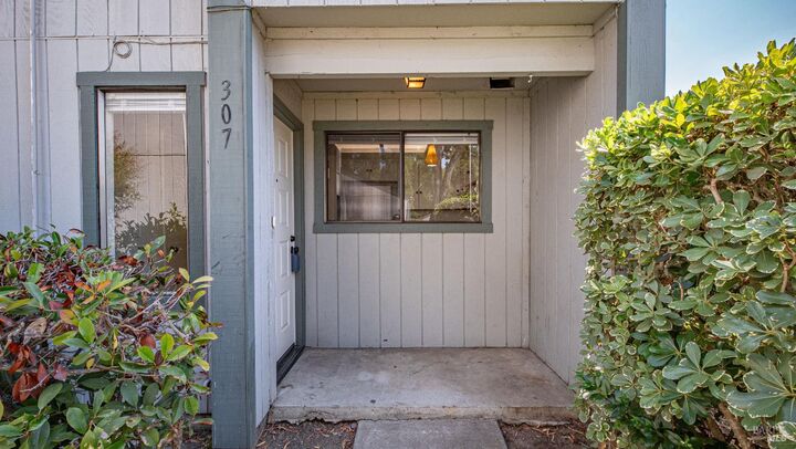 Property Photo: 307 Occidental Circle CA 95401