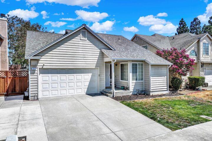 Property Photo: 321 Ridgecrest Circle CA 94585