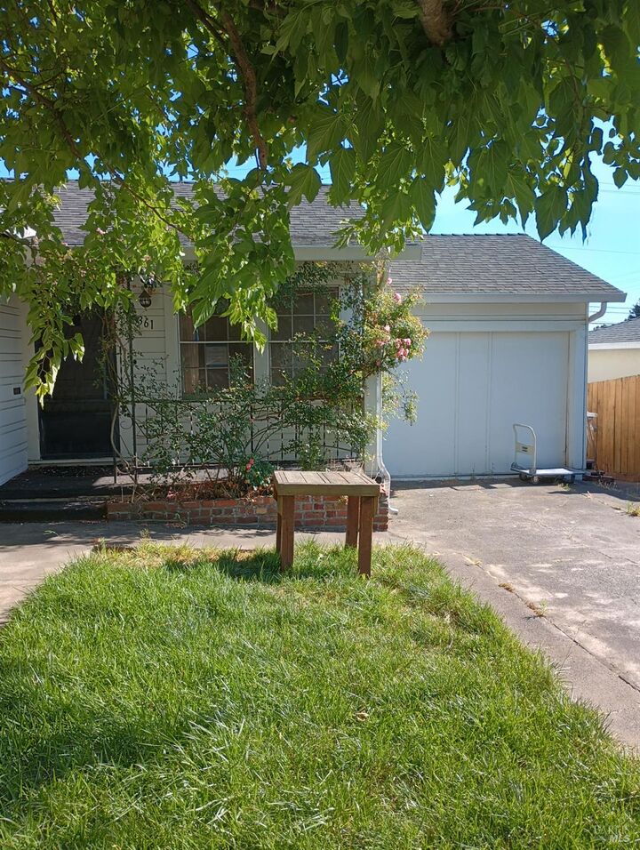 Property Photo: 361 Steffan Street CA 94591