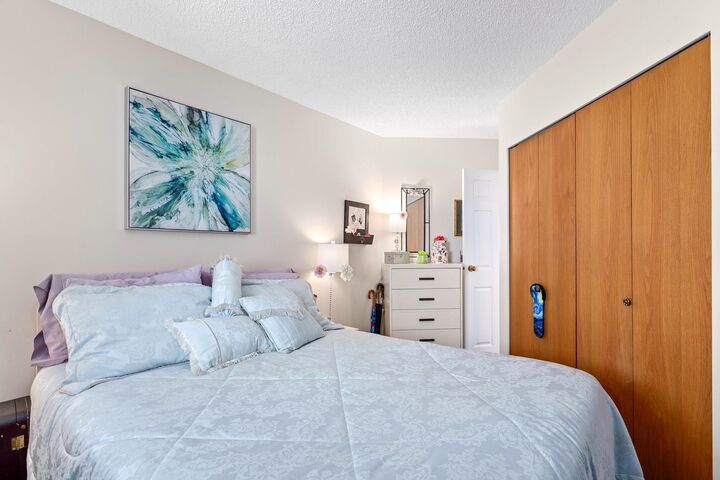 Photo de la propriété:  11881 88 Avenue 1403  BC V4C 8A2 