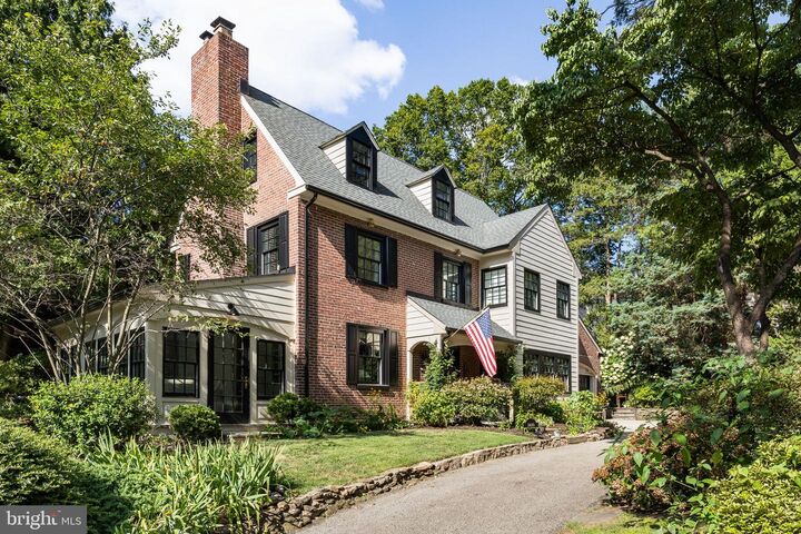 3430 Warden Drive  Philadelphia PA 19129 photo