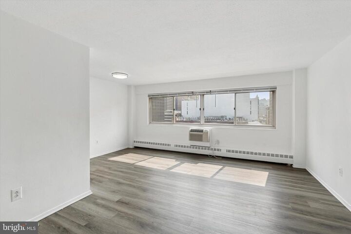 2101 Chestnut Street 17 1208  Philadelphia PA 19103 photo