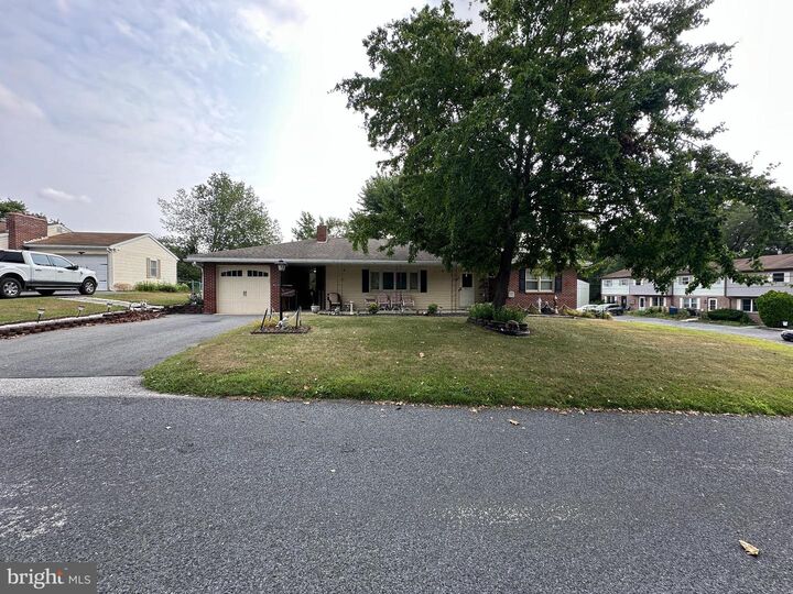 Property Photo: 1913 Maplewood Drive PA 17013