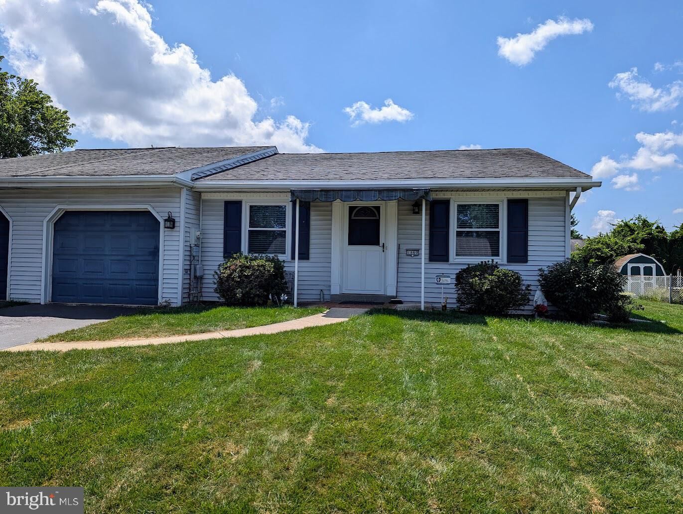 Property Photo:  1860 Brentwood Drive  PA 17057 