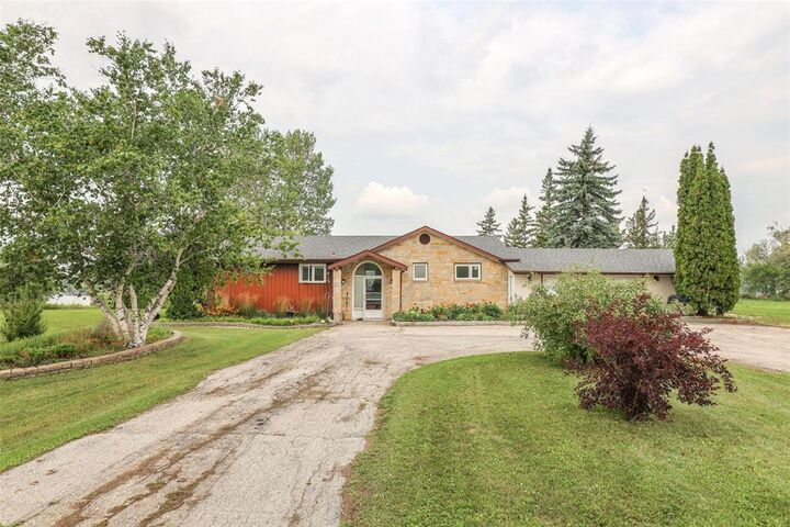 Property Photo:  6802 Henderson Highway  MB R1C 0E1 