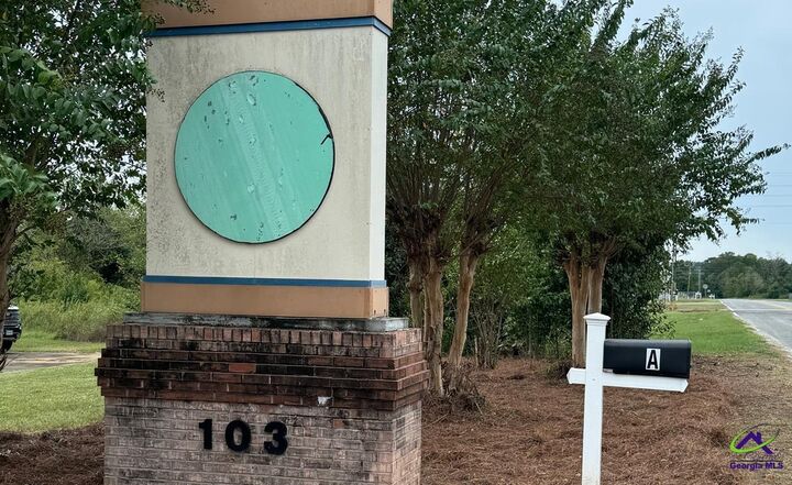 Property Photo:  103 Industrial Park Drive  GA 31069 