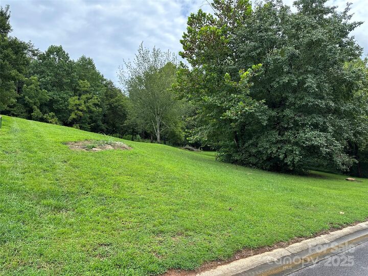 Property Photo:  1160 Bugle Lane  NC 28658 