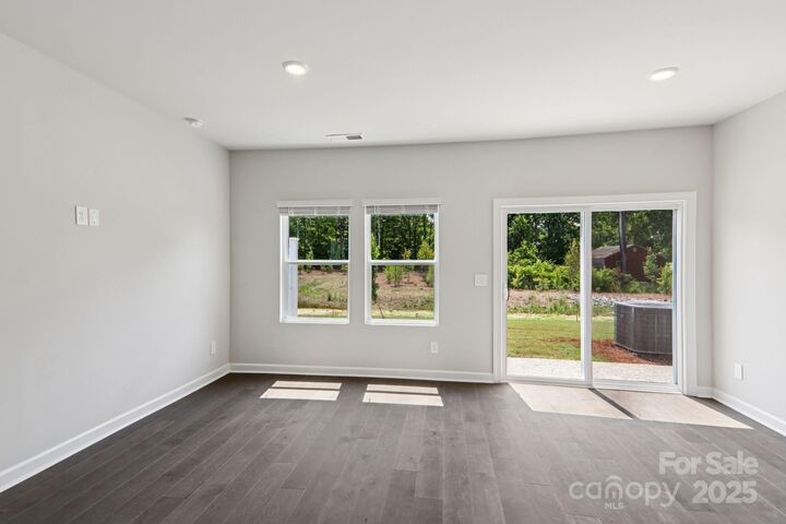 Property Photo: 1725 Braemar Village Drive NC 28110