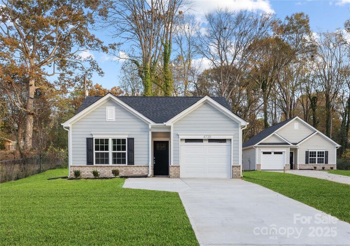 422 W McLelland Avenue  Mooresville NC 28117 photo