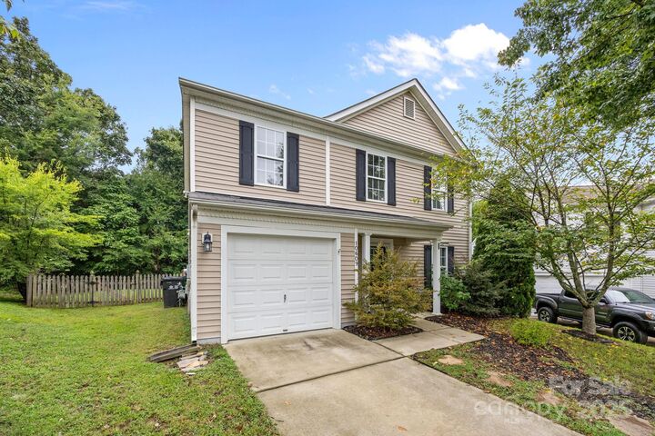 Property Photo: 10609 Spring Rain Court NC 28278