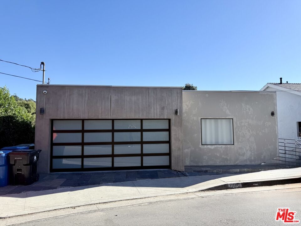 Property Photo:  3416 Floyd Ter  CA 90068 
