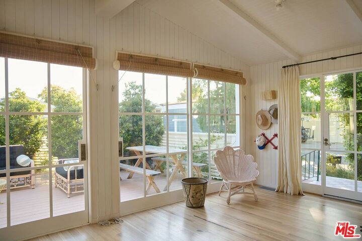 Property Photo: 212 Paradise Cove Rd CA 90265