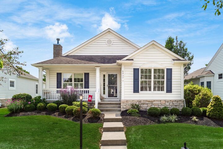 Property Photo:  6937 Joysmith Circle  OH 43054 