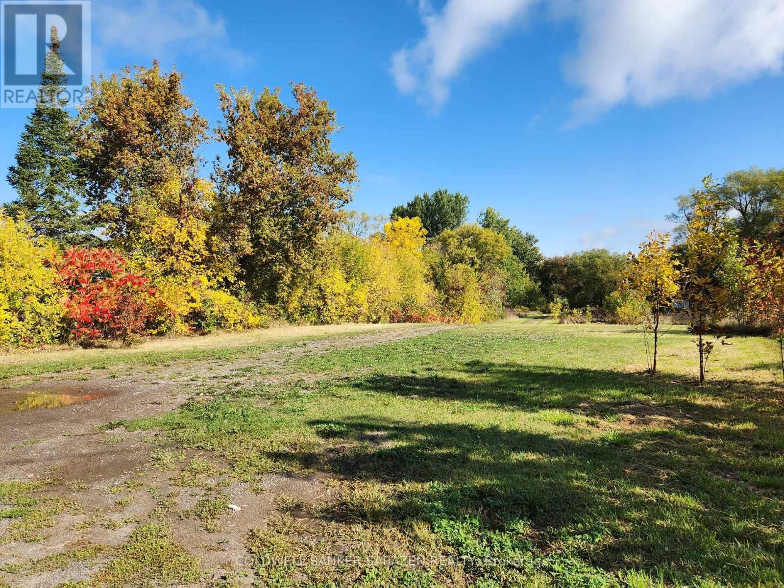 Property Photo:  115 Poole Street  ON K7S 1J1