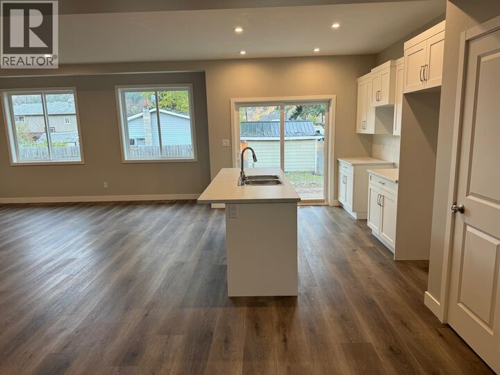 Photo de la propriété: 1305 Spruce Avenue BC V1K 1L2