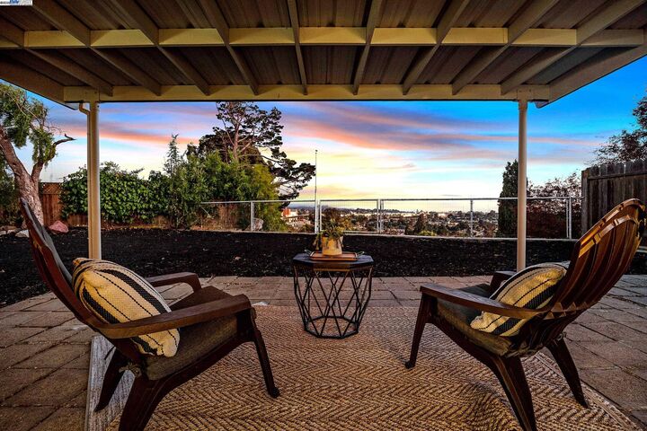 Property Photo:  1165 Amend St  CA 94564 