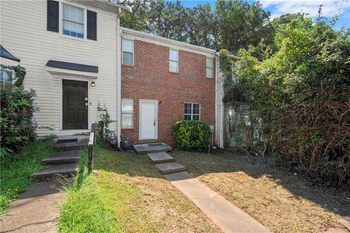 Property Photo: 7221 Crestside Drive GA 30168