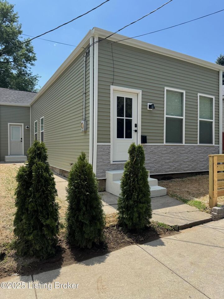 Property Photo: 1924 Portland Ave KY 40203