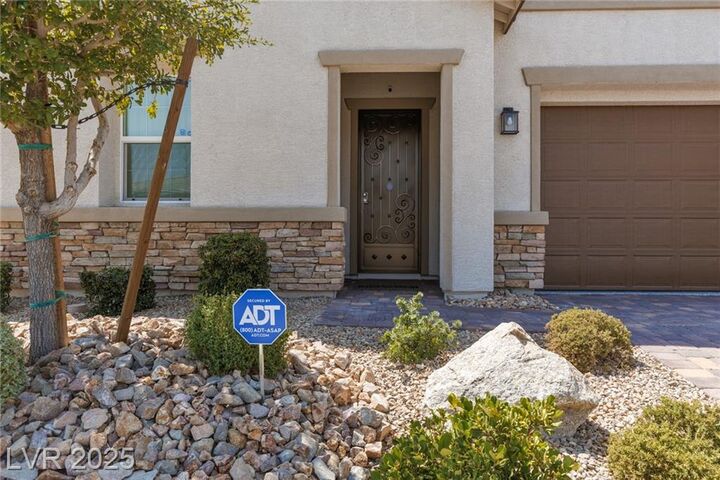 Property Photo:  47 Barton Bay Avenue  NV 89031 
