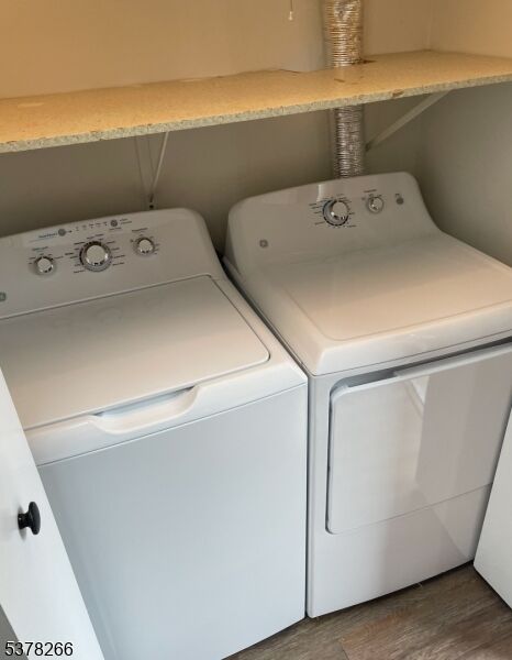 Property Photo:  1 Snowbird Ct 8  NJ 07462 