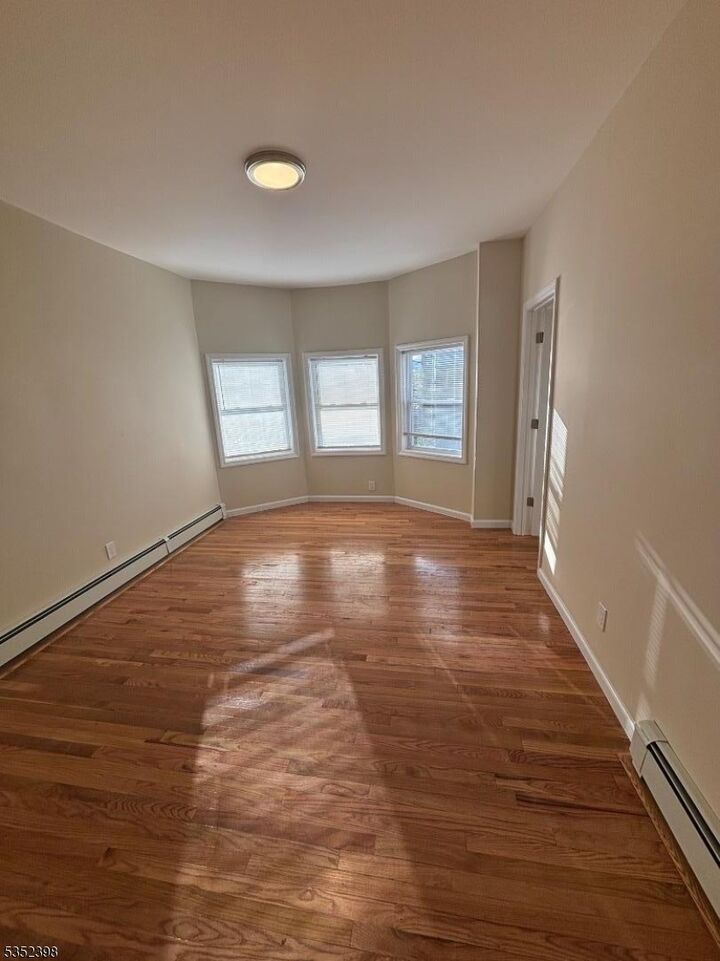 Property Photo:  42 Maple Ave 2  NJ 07111 