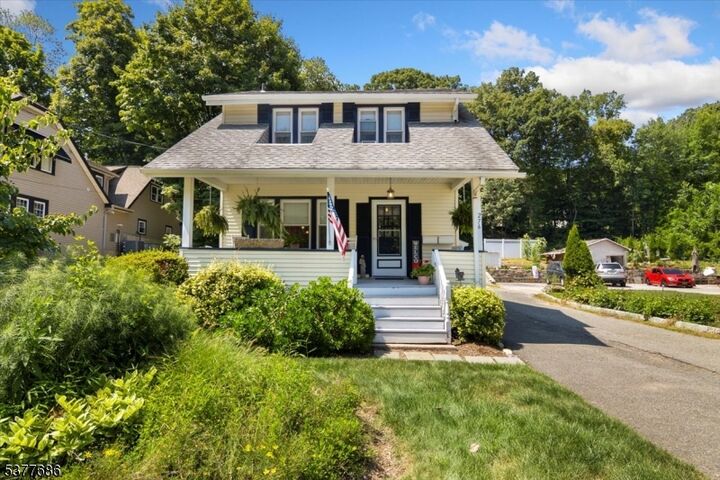 Property Photo:  276 W Main St  NJ 07866 