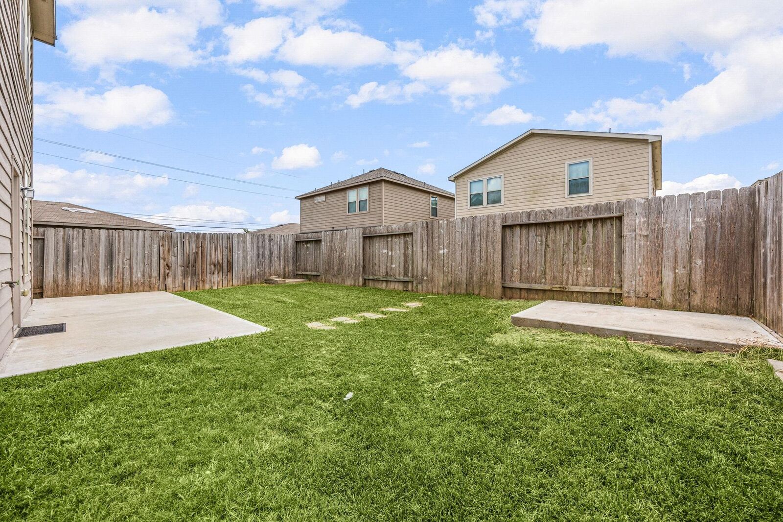 Property Photo: 4411 Champions Landing Drive TX 77069