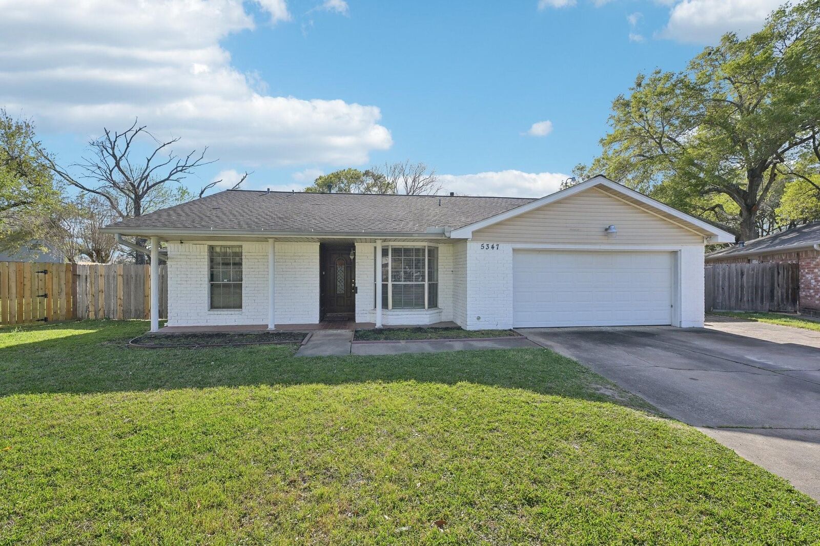 Property Photo:  5347 Inwood Drive  TX 77493 