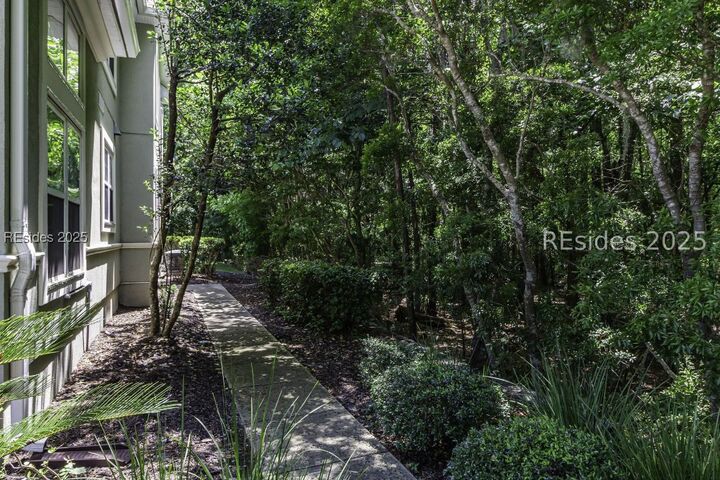 Property Photo:  223 Farnsleigh Avenue  SC 29910 