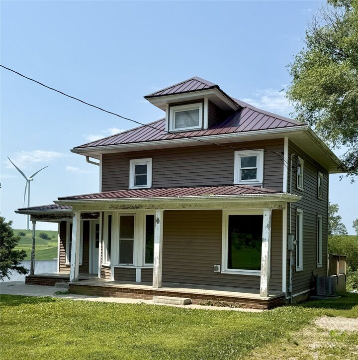 405 2nd Street  Deep River IA 52222 photo