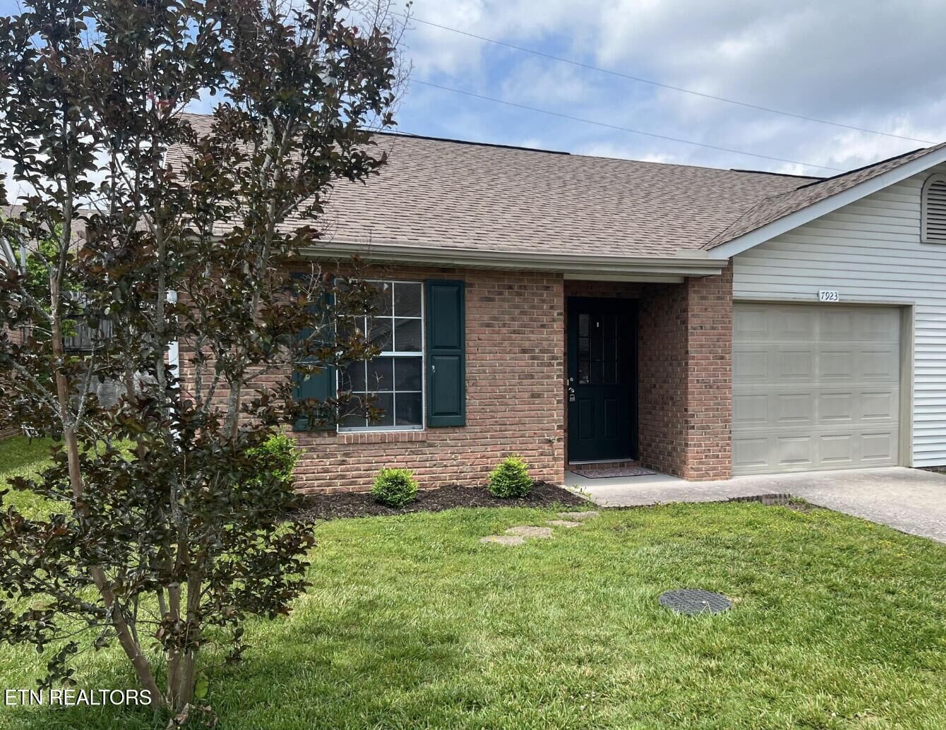 Property Photo:  7923 Jenhurst Way  TN 37849 