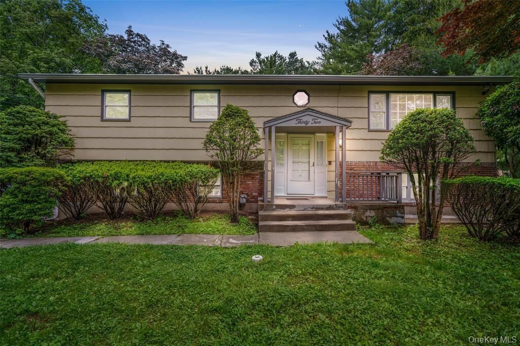 Property Photo:  32 Forshay Road  NY 10952 
