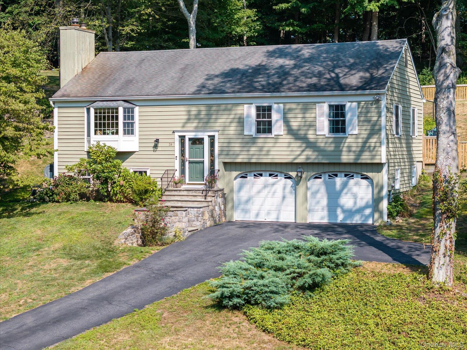 Property Photo: 39 Cliffside Lane NY 10549