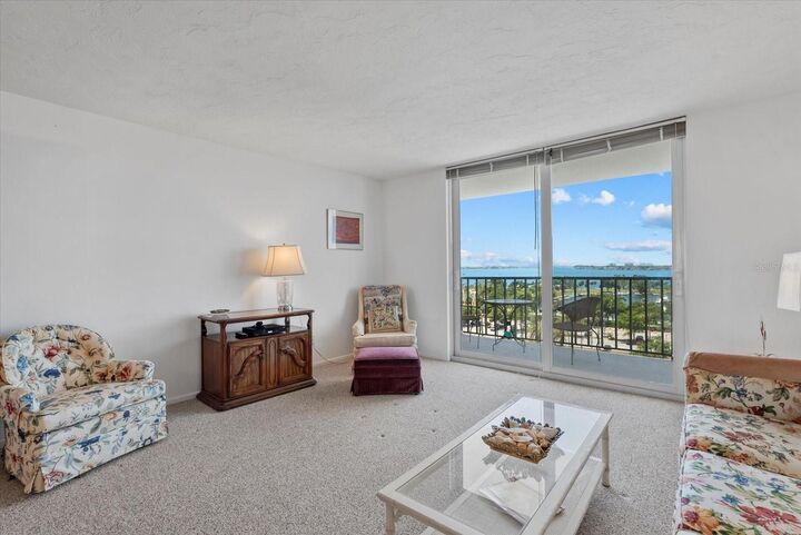 Property Photo:  101 S Gulfstream Avenue 10J  FL 34236 