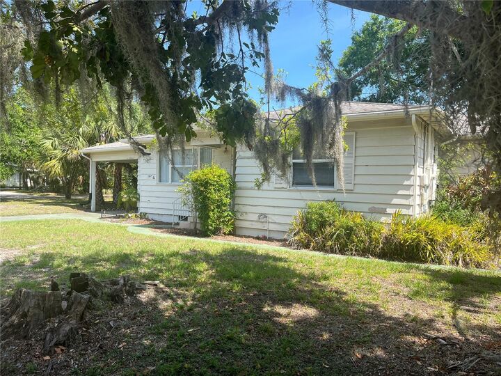 2415 Pelican Drive  Sarasota FL 34237 photo