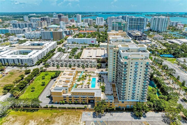 Property Photo: 800 N Tamiami Trl 1010 FL 34236