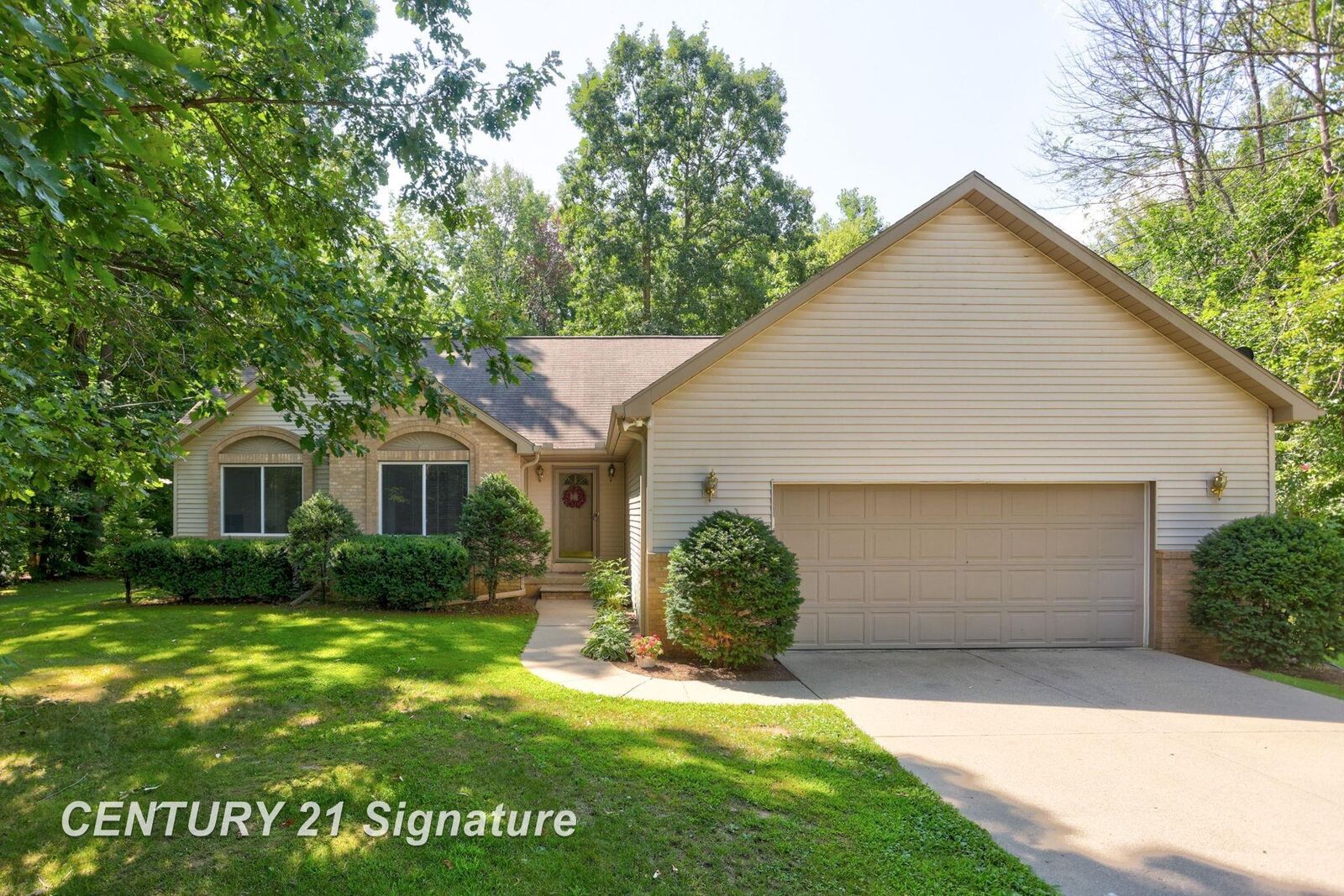 Property Photo:  1287 W Willard Road  MI 48415 