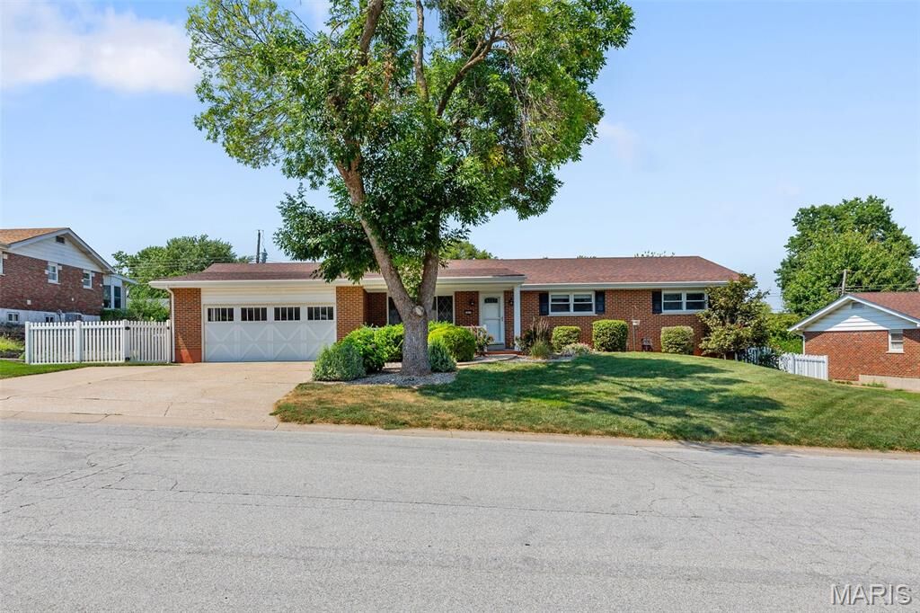 Property Photo:  3017 Mamelles Drive  MO 63301 