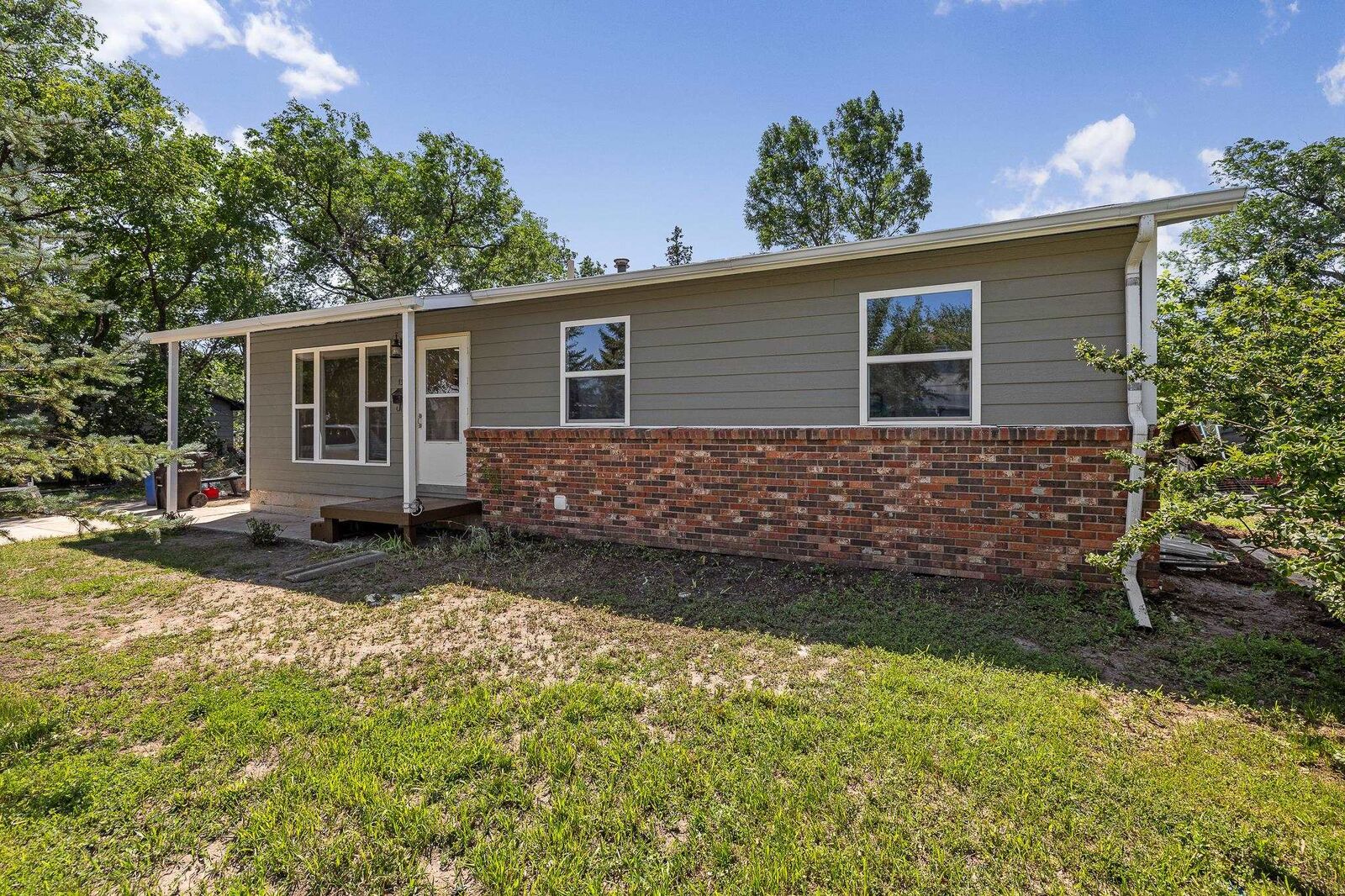 Property Photo:  1317 Racine Street  SD 57701 