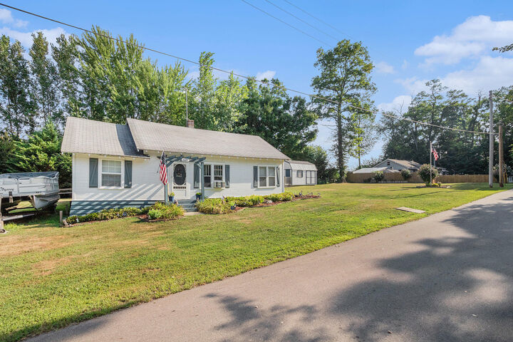 Property Photo: 8663 Little Paw Paw Avenue MI 49098