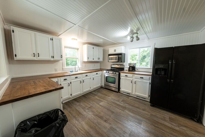 Property Photo:  138 W North Street  MI 49459 