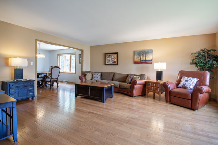 Property Photo:  809 Tide Court  IL 60090 