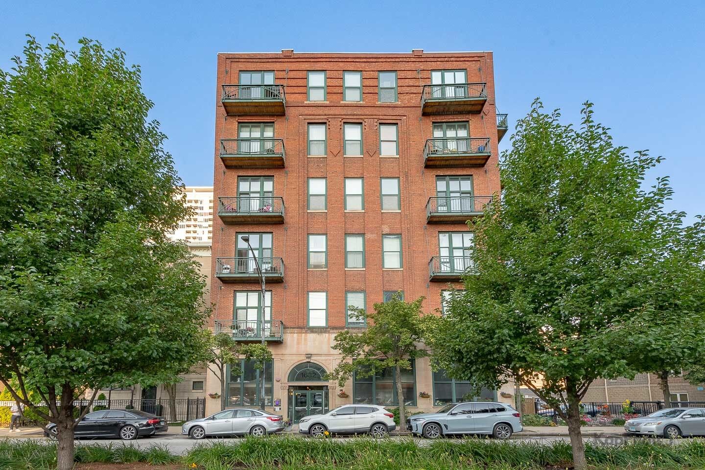 Property Photo: 1632 S Indiana Avenue 108 IL 60616
