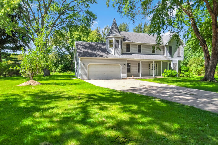 Property Photo:  37 N West Drive  IL 60543 
