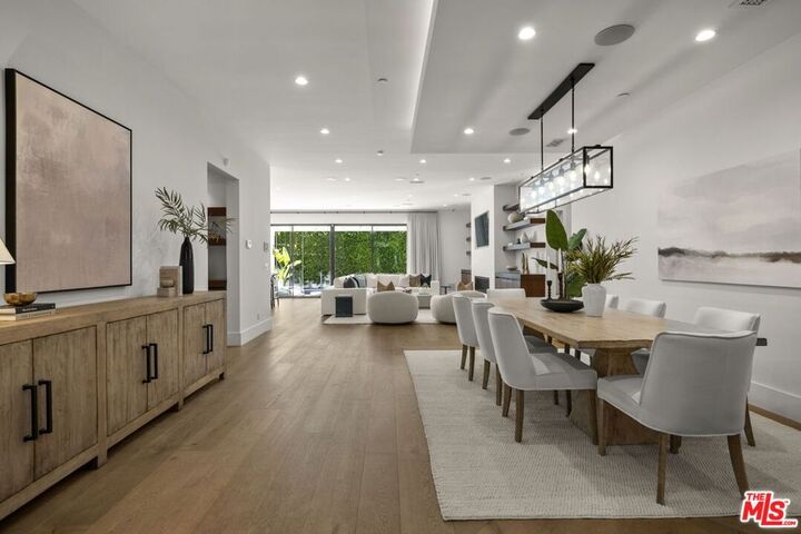 Property Photo: 5011 Stern Avenue CA 91423
