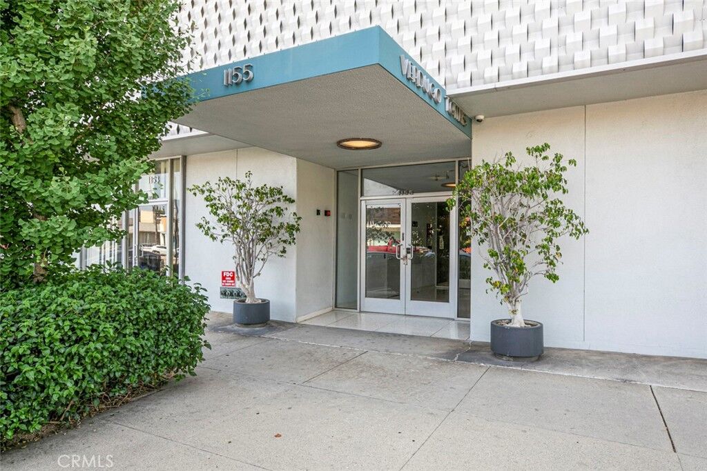 Property Photo: 1155 N Brand Blvd 1004 CA 91202